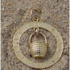 RA34441/2LBC Lifes a Beach Half Basket Charm