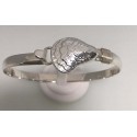 RA3177LG6MBSS Large Oyster Shell Bangle 