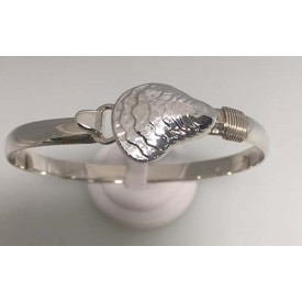 RA3177LG6MBSS Large Oyster Shell Bangle 